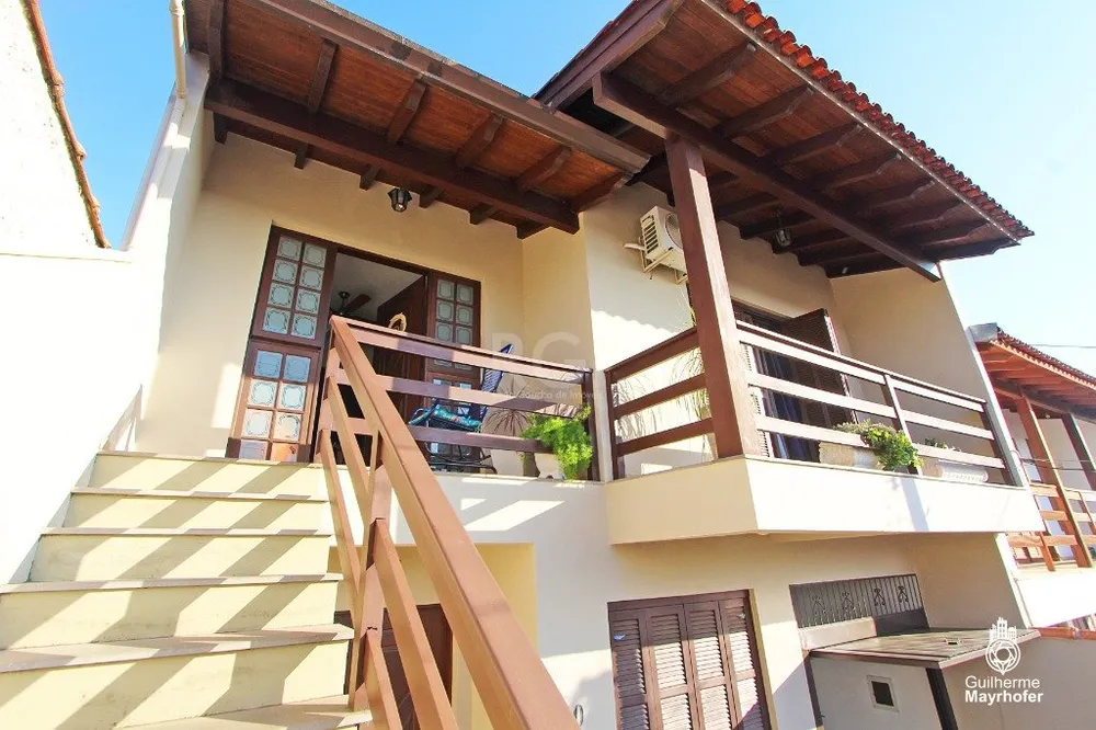 Casa, 5 quartos, 245 m² - Foto 1