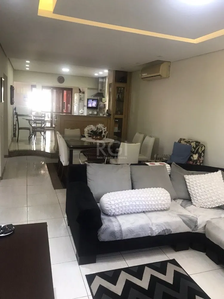 Casa, 3 quartos, 316 m² - Foto 1