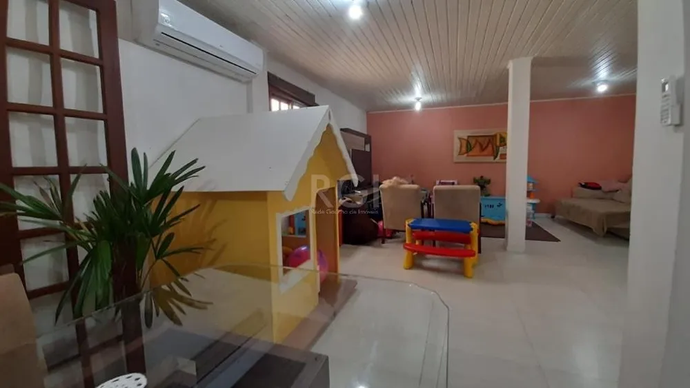 Casa, 3 quartos, 178 m² - Foto 1