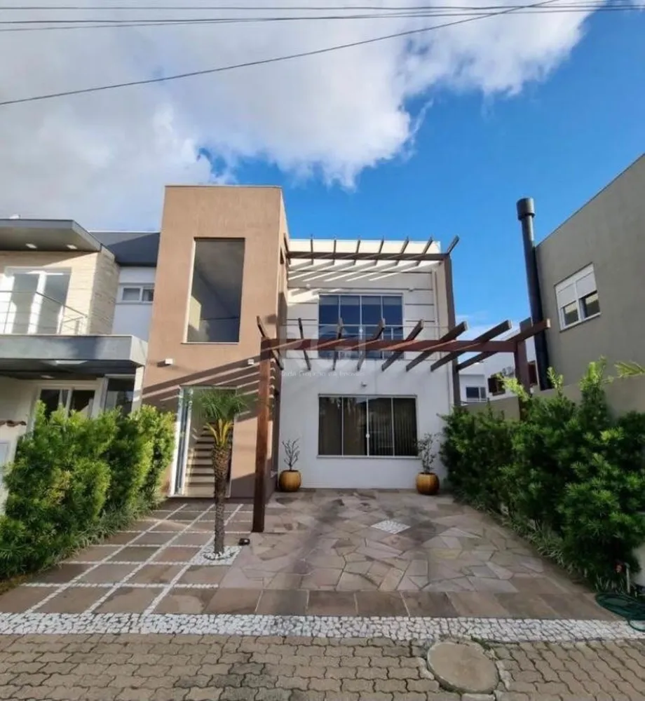 Casa, 3 quartos, 196 m² - Foto 1