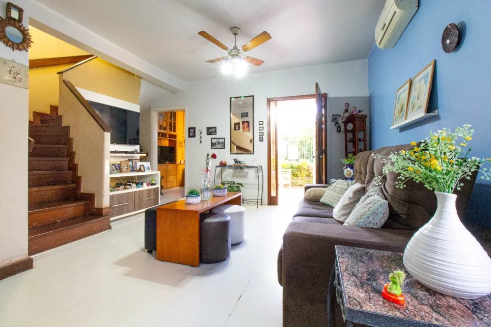 Casa, 4 quartos, 225 m² - Foto 1
