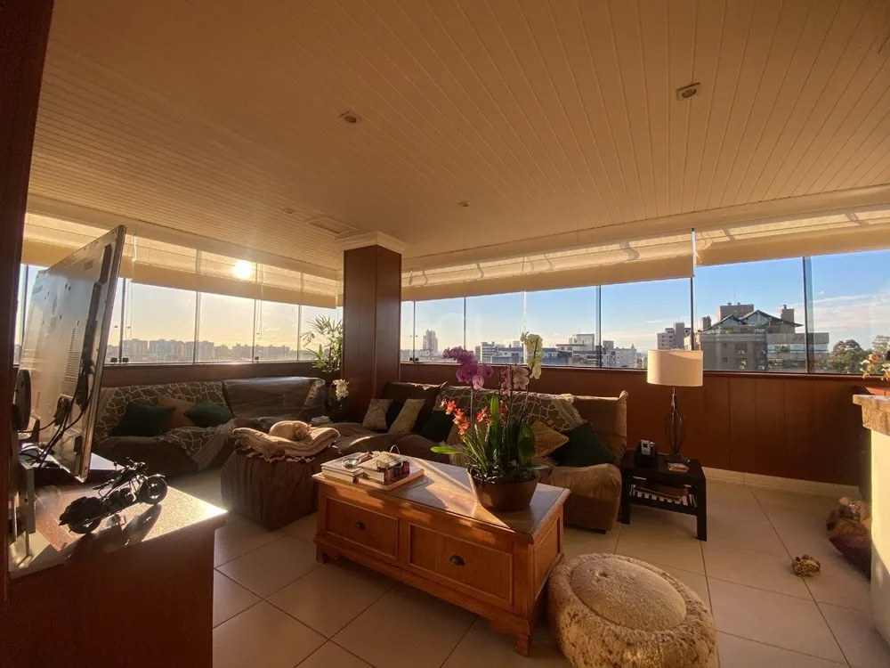 Cobertura, 3 quartos, 278 m² - Foto 2