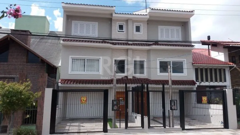 Casa, 3 quartos, 220 m² - Foto 1