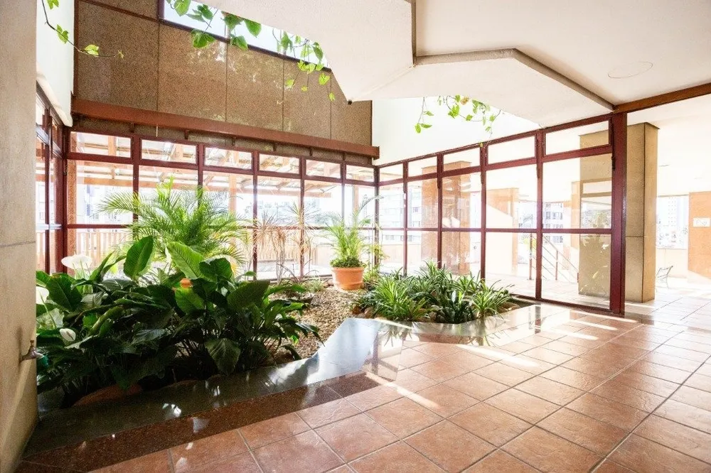 Cobertura, 3 quartos, 220 m² - Foto 3