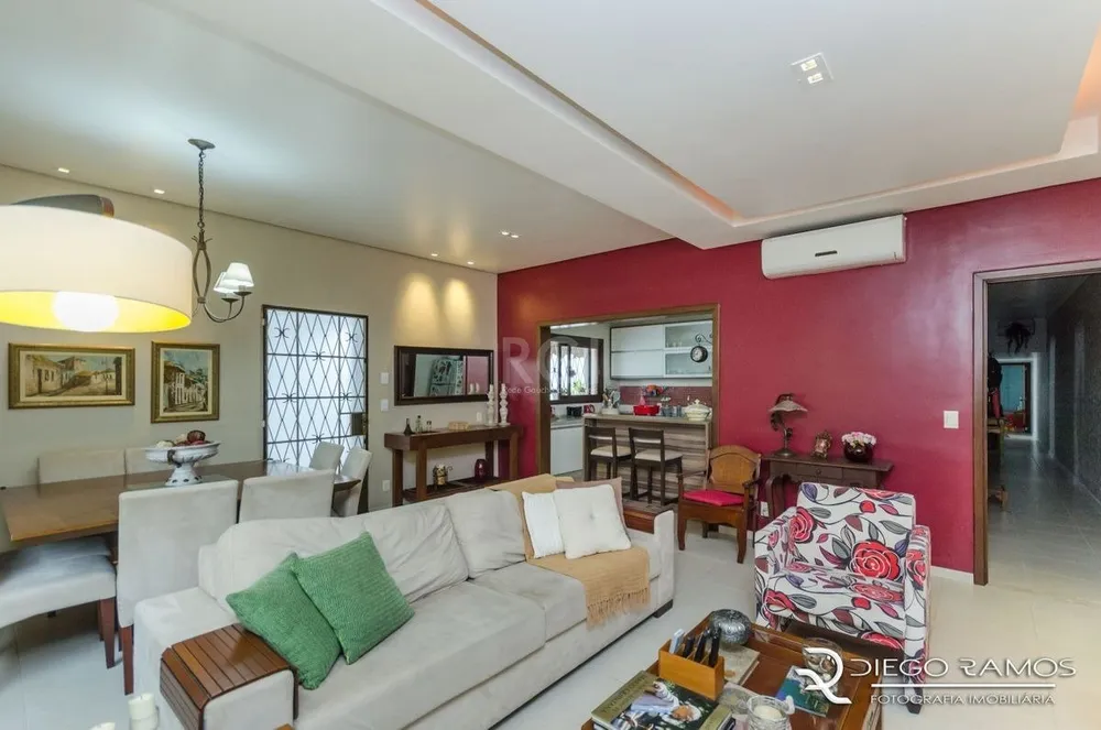 Casa, 4 quartos, 216 m² - Foto 2