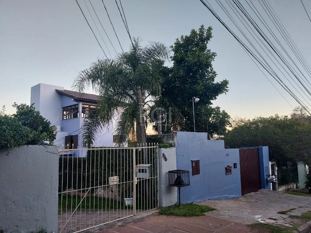 Casa, 5 quartos, 244 m² - Foto 1