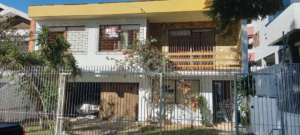 Casa, 4 quartos, 202 m² - Foto 1