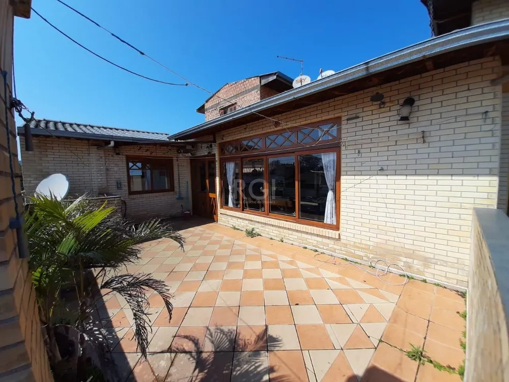 Casa, 3 quartos, 274 m² - Foto 1