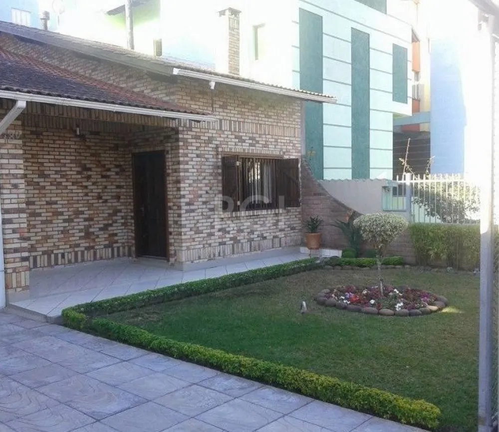 Casa, 3 quartos, 266 m² - Foto 1
