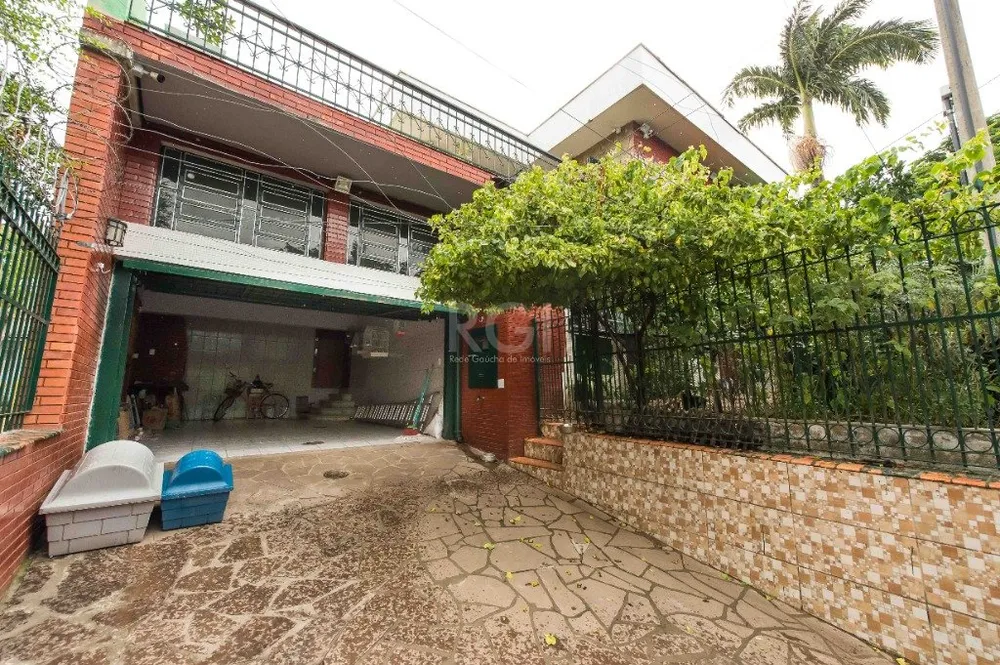 Casa, 5 quartos, 317 m² - Foto 1