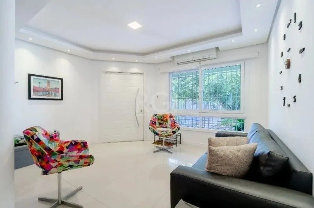Casa, 3 quartos, 210 m² - Foto 1