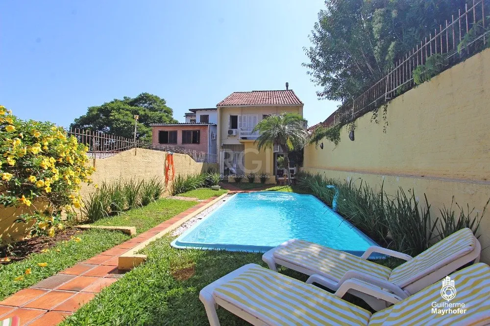 Casa, 5 quartos, 240 m² - Foto 1