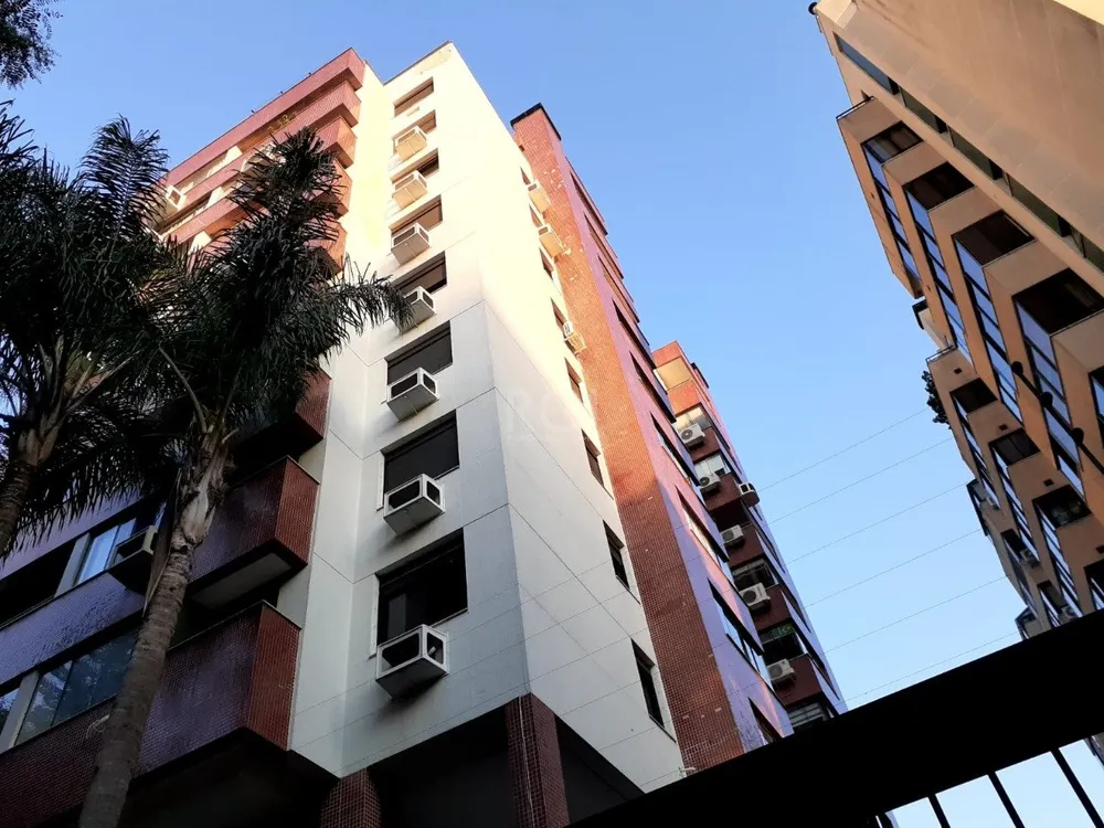 Cobertura, 3 quartos, 215 m² - Foto 2