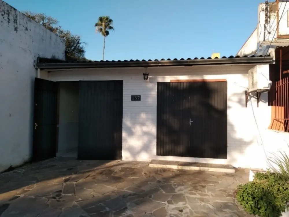 Casa, 4 quartos, 240 m² - Foto 1