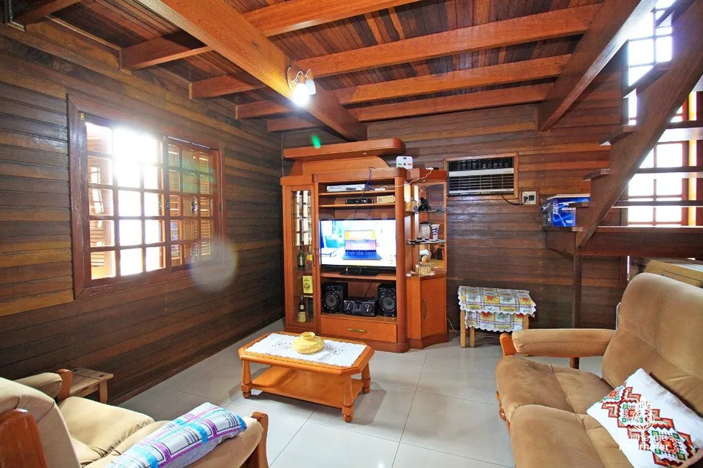 Casa, 3 quartos, 235 m² - Foto 4