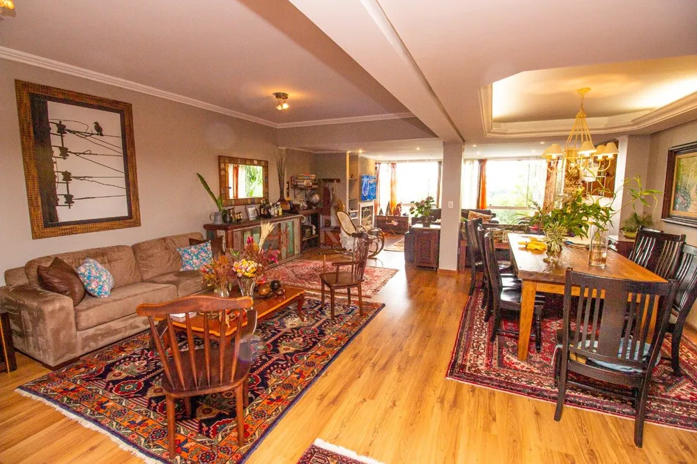 Casa, 4 quartos, 380 m² - Foto 1