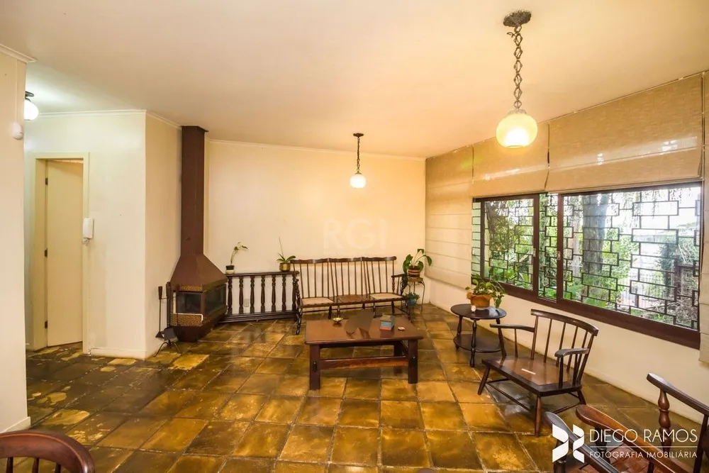 Casa, 4 quartos, 168 m² - Foto 1