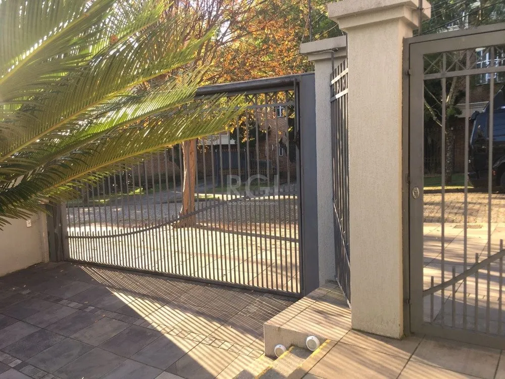 Casa, 3 quartos, 245 m² - Foto 2