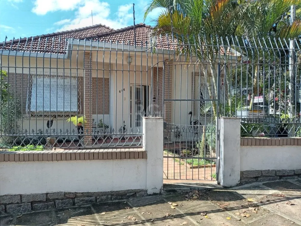 Casa, 3 quartos, 384 m² - Foto 1