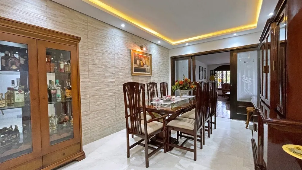 Casa, 4 quartos, 261 m² - Foto 2