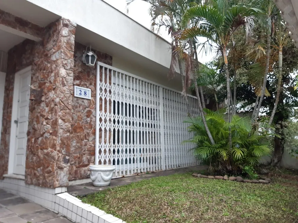 Casa, 3 quartos, 208 m² - Foto 1