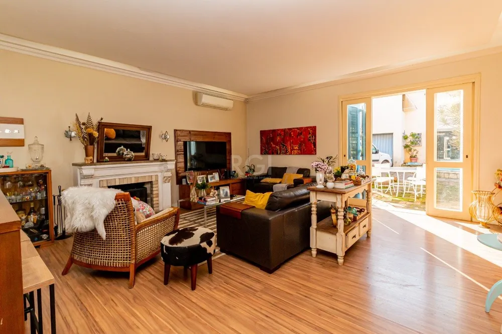 Casa, 3 quartos, 281 m² - Foto 2