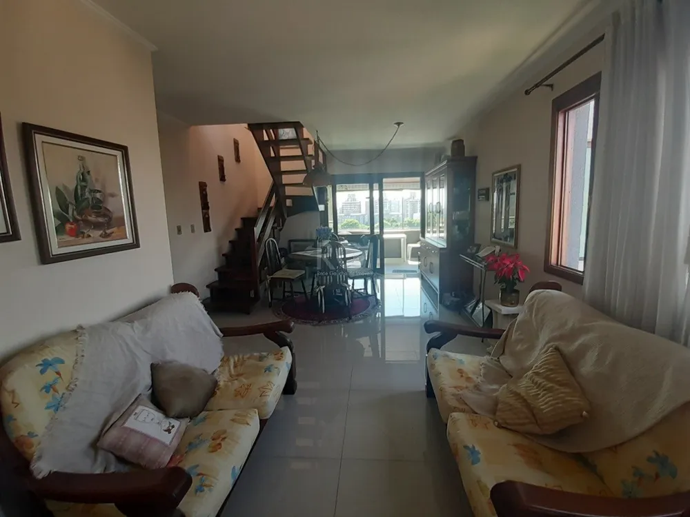 Cobertura, 3 quartos, 281 m² - Foto 4