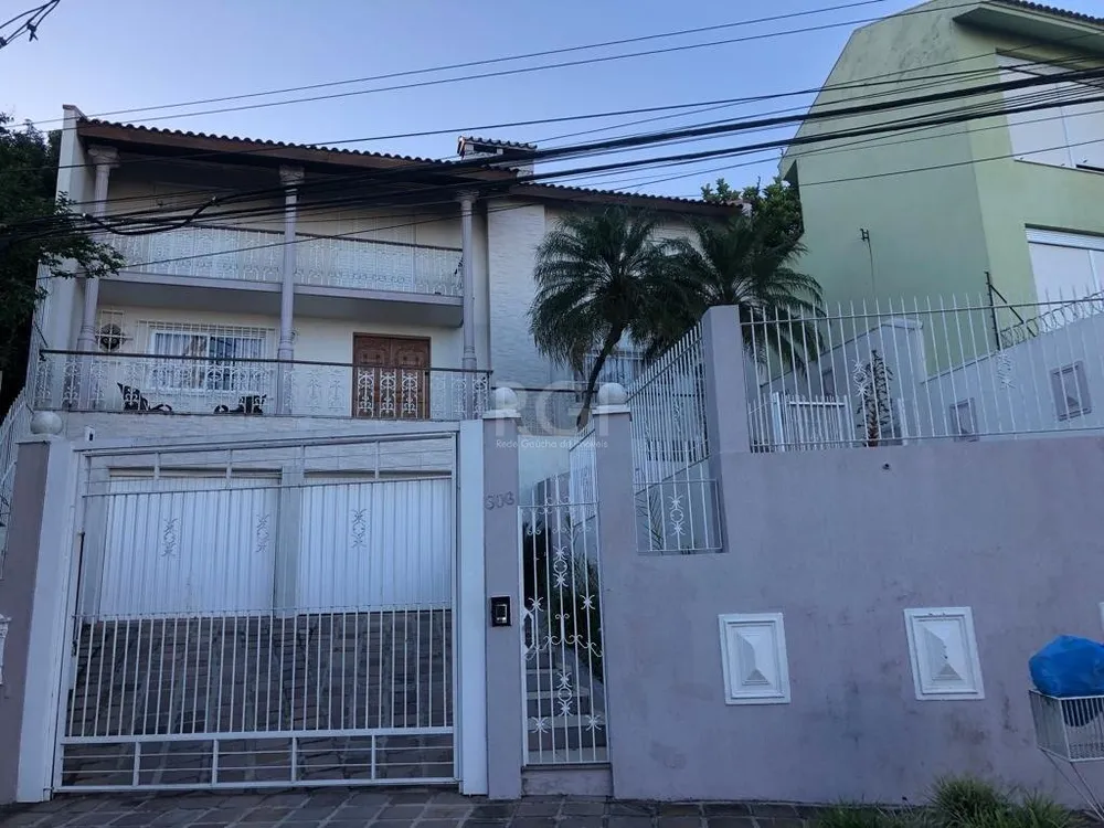 Casa, 3 quartos, 275 m² - Foto 1