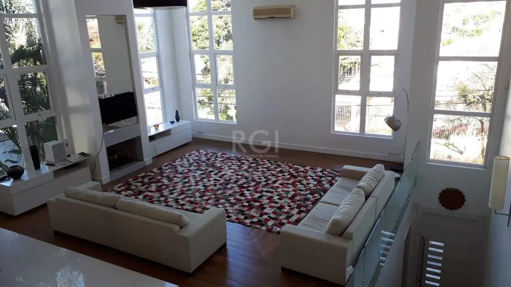 Casa, 3 quartos, 374 m² - Foto 1