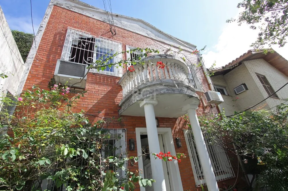 Casa, 3 quartos, 270 m² - Foto 1