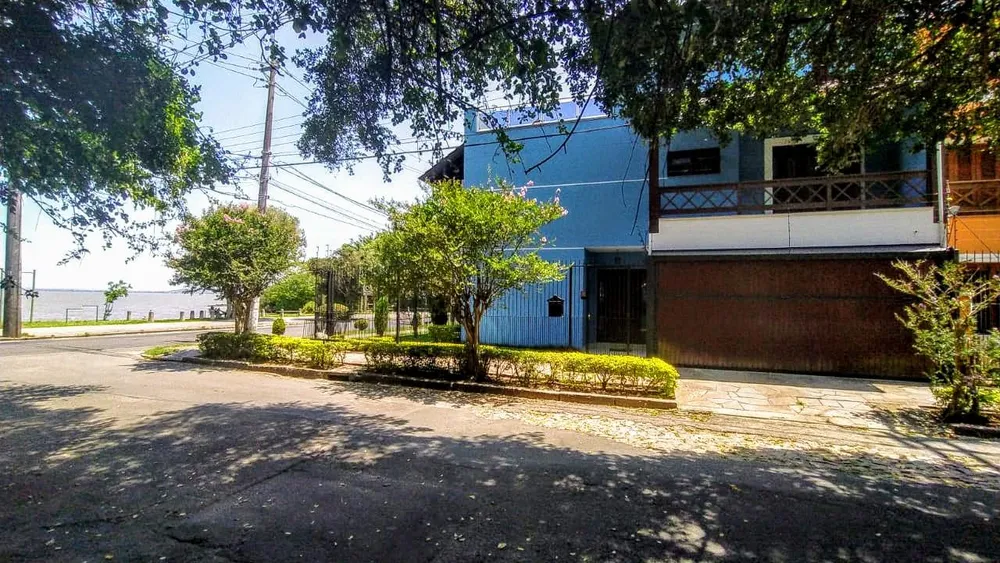 Casa, 3 quartos, 248 m² - Foto 1