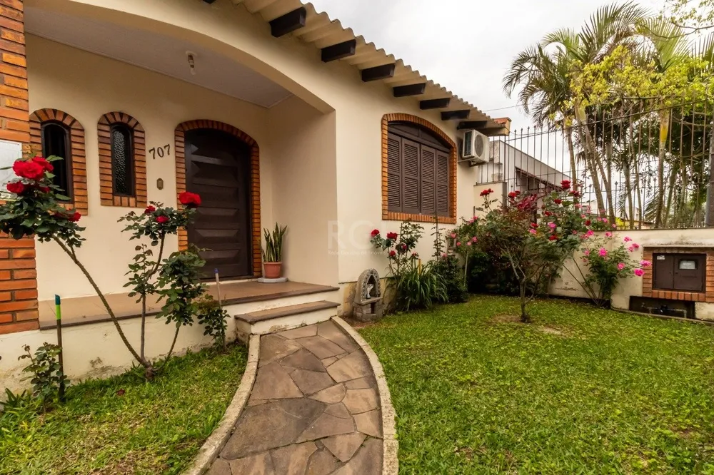 Casa, 4 quartos, 200 m² - Foto 1