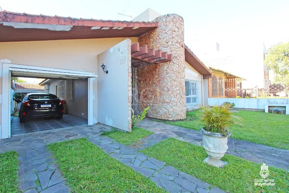 Casa, 3 quartos, 215 m² - Foto 1