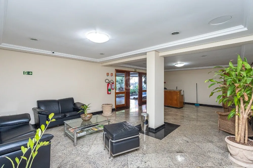 Cobertura, 3 quartos, 203 m² - Foto 2