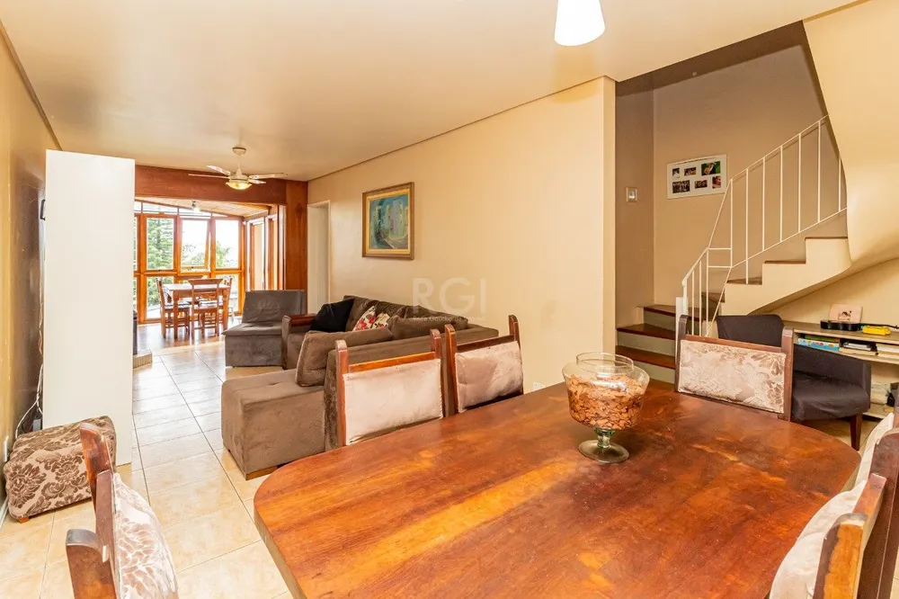 Casa, 3 quartos, 196 m² - Foto 1