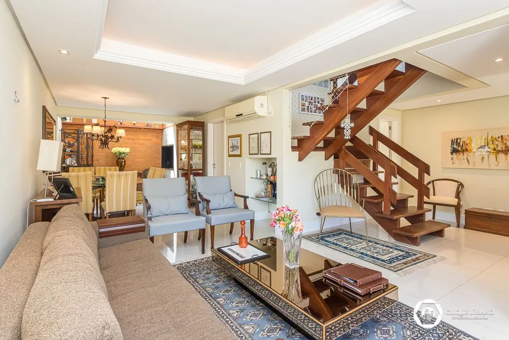 Casa, 3 quartos, 300 m² - Foto 1
