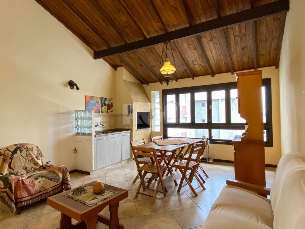 Casa, 2 quartos, 350 m² - Foto 2