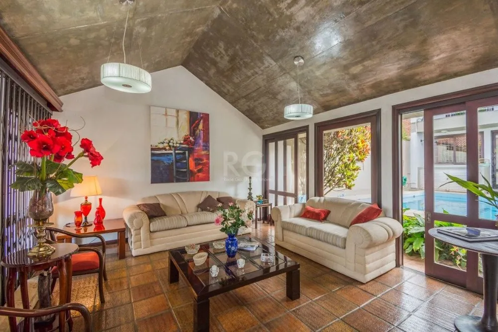Casa, 3 quartos, 306 m² - Foto 2