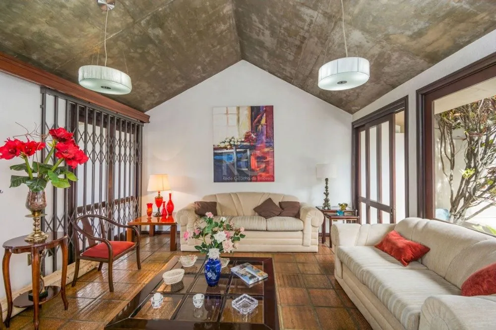 Casa, 3 quartos, 306 m² - Foto 1