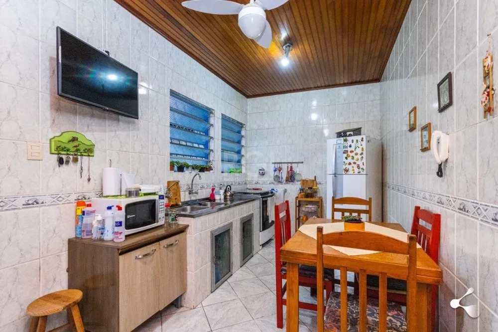 Casa, 3 quartos, 240 m² - Foto 2