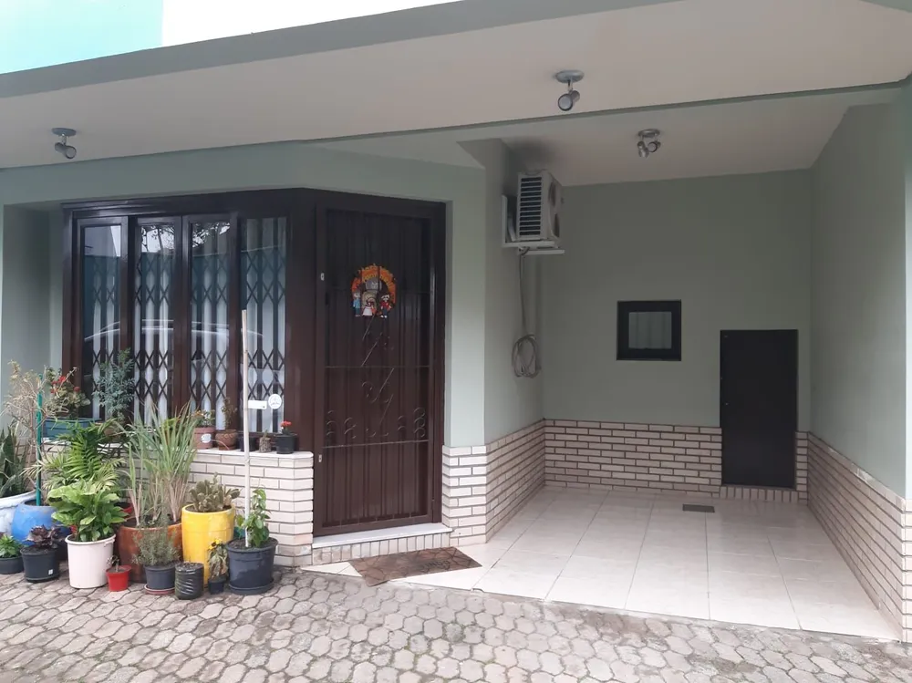Casa, 3 quartos, 135 m² - Foto 1