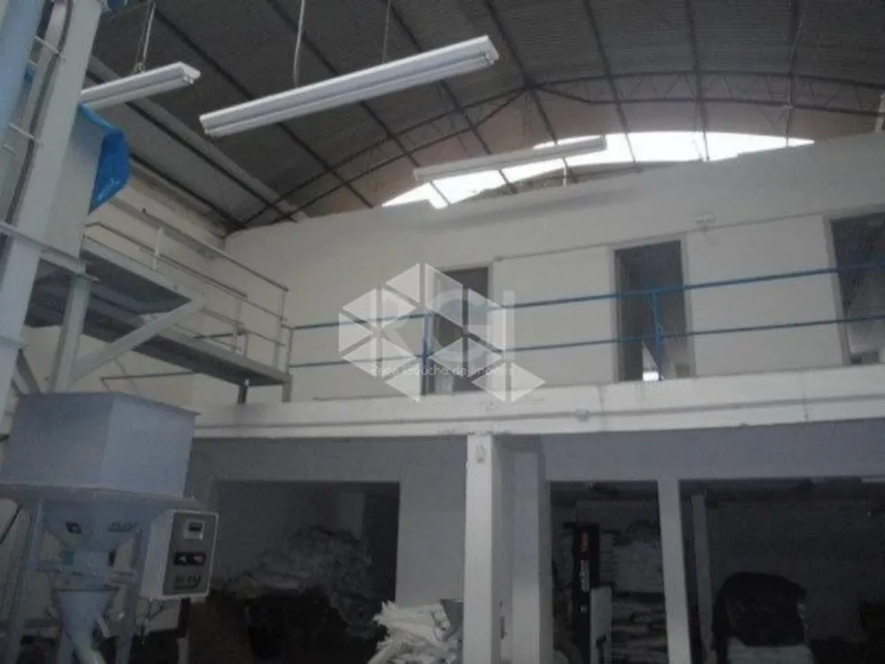 Depósito-Galpão, 700 m² - Foto 1