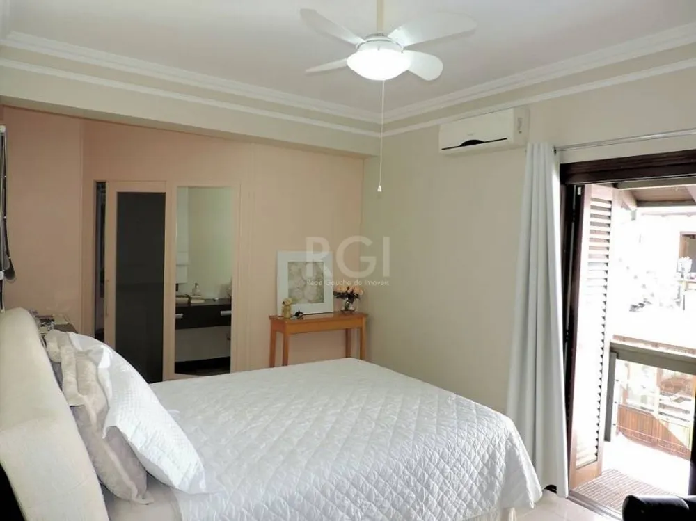 Casa, 3 quartos, 229 m² - Foto 4