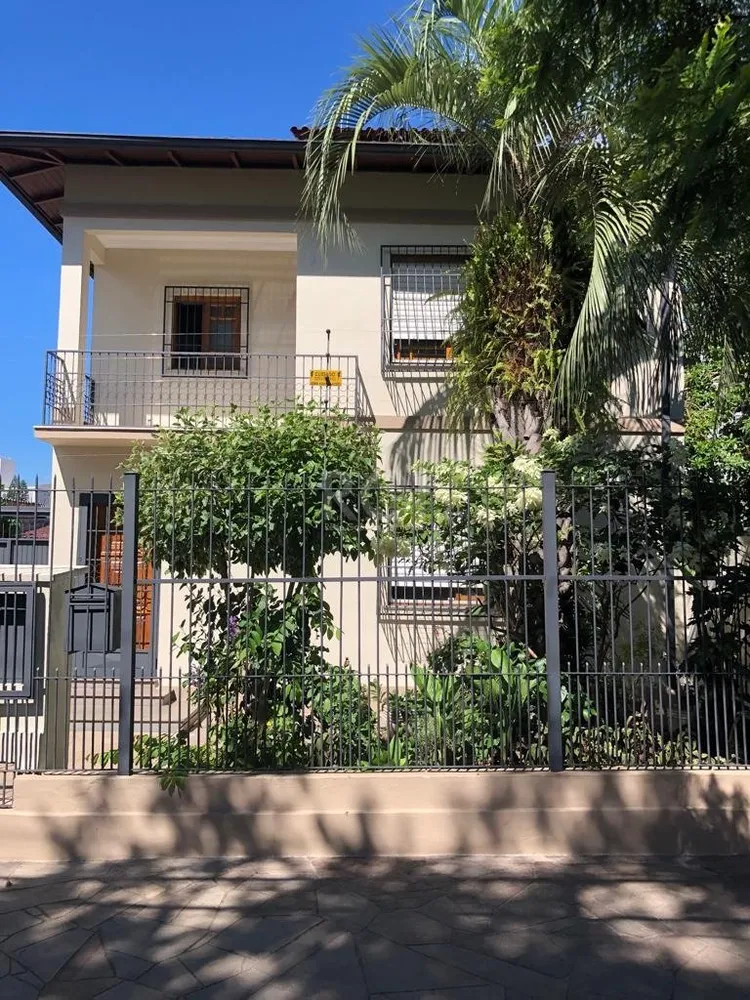 Casa, 4 quartos, 225 m² - Foto 1