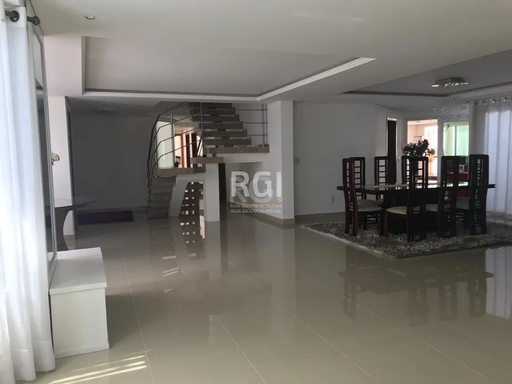 Casa, 6 quartos, 319 m² - Foto 2