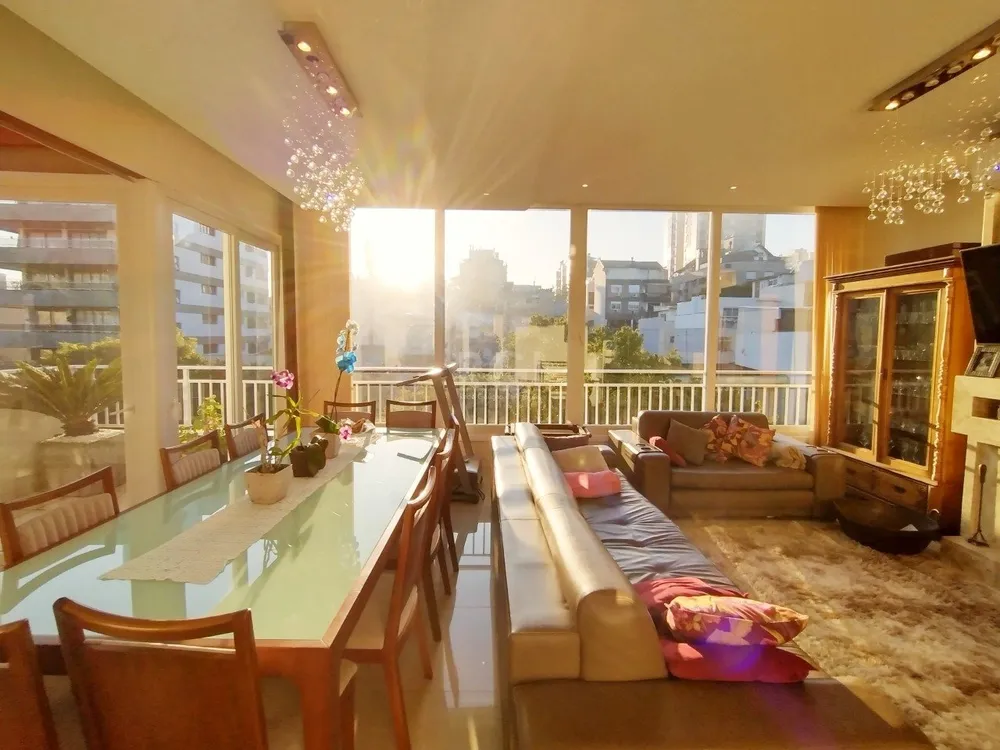 Cobertura, 4 quartos, 227 m² - Foto 1