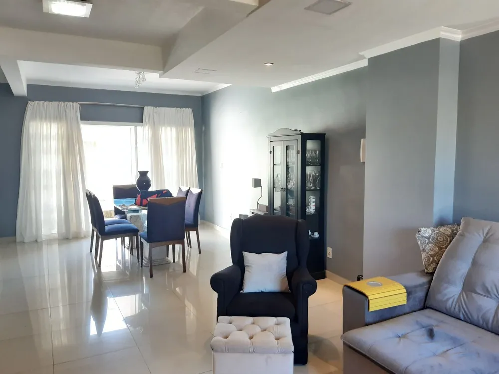 Casa, 3 quartos, 168 m² - Foto 3