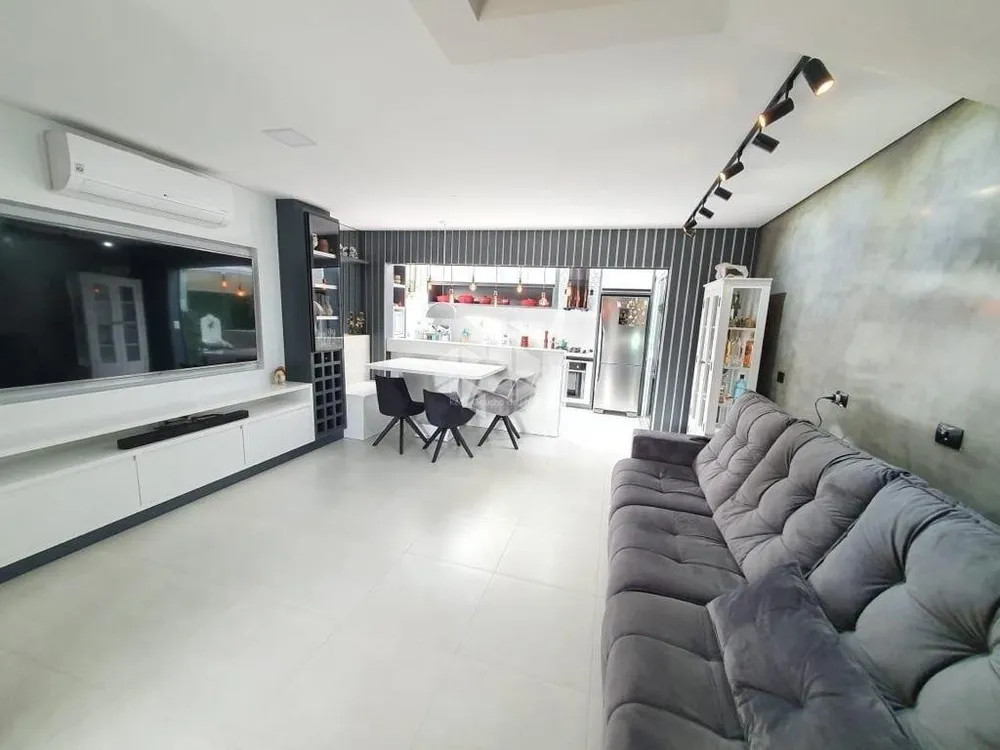 Casa, 3 quartos, 220 m² - Foto 2