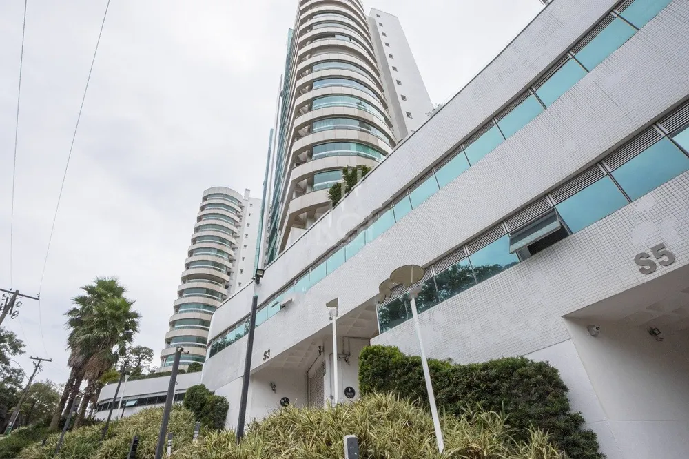 Apartamento, 3 quartos, 202 m² - Foto 1