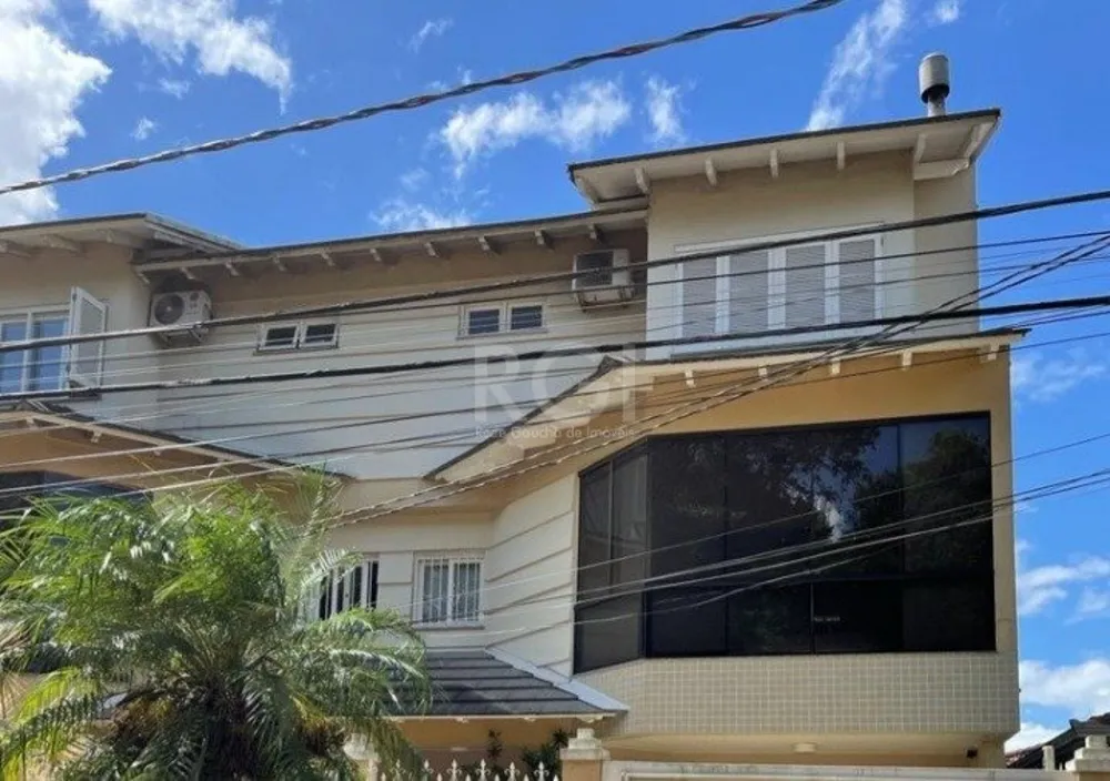 Casa, 3 quartos, 328 m² - Foto 1